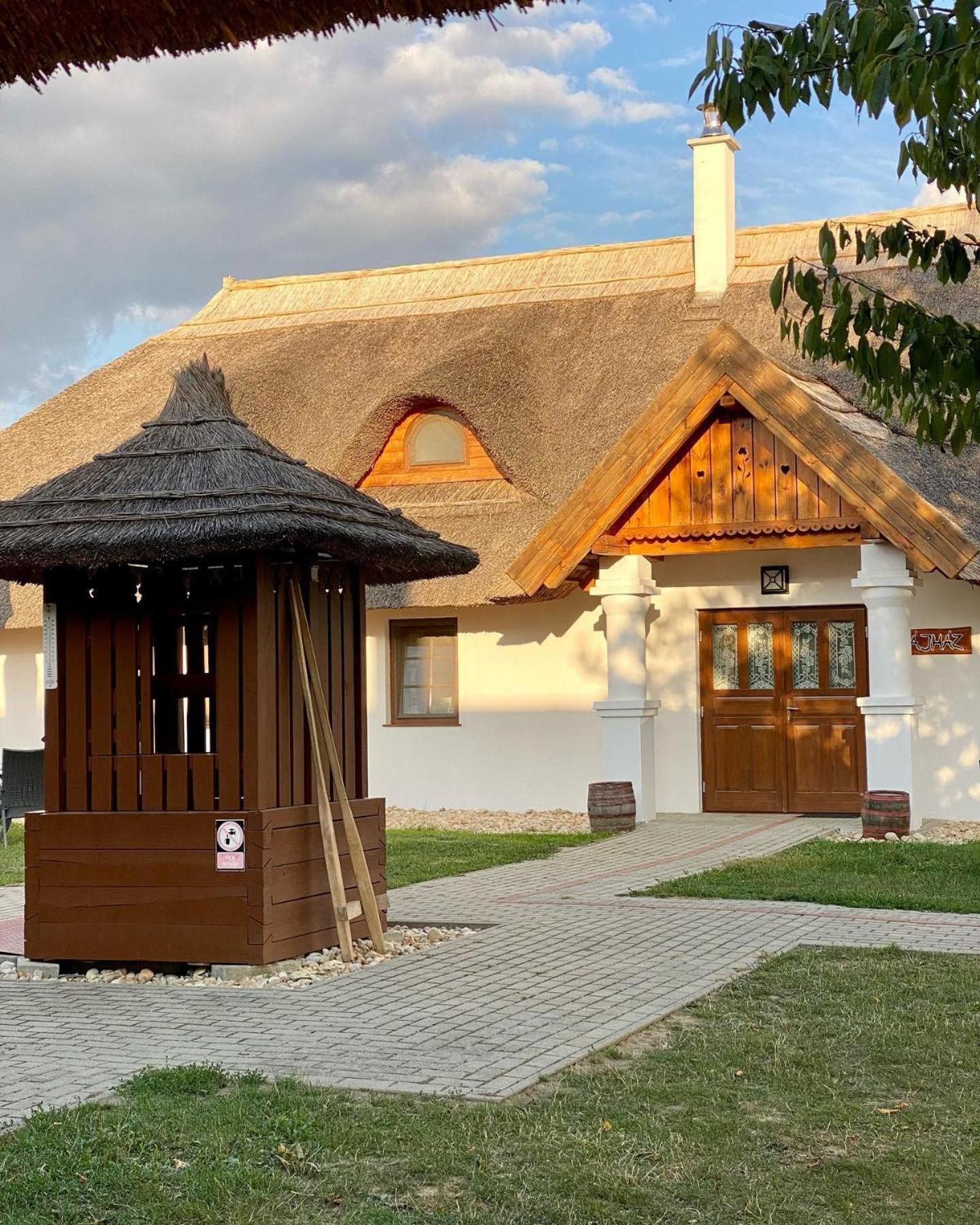 Csodaszarvas Vendeghazak Rabahidveg Екстериор снимка